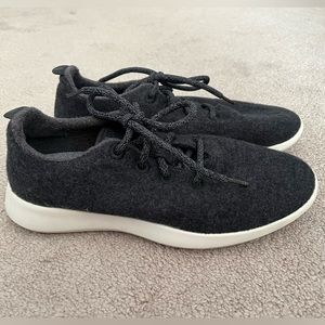 Allbirds: Women’s Wool Runners, size 9.5